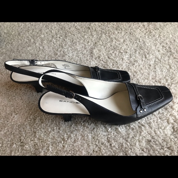 Sandals - Picture 3 of 7